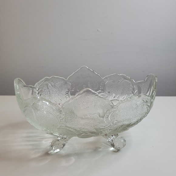 Vintage Jeanette Lombardi CLear Glass 10" 4 Toed Footed Fruit Serving Bowl - Picture 2 of 8